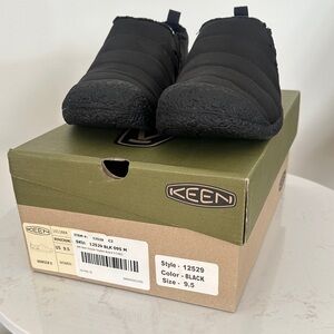 Keen Howser Black Quilted Slip-On Footwear